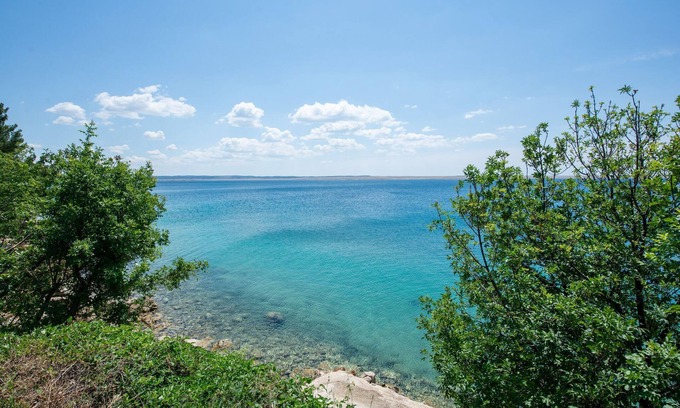 Tribanj Apartment | Home with terrace situated near the beach