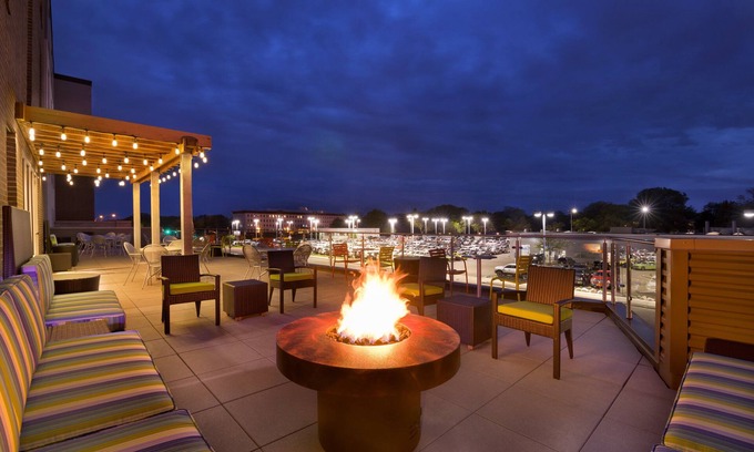 West Bloomington Hotel | Home2 Suites by Hilton Minneapolis Bloomington