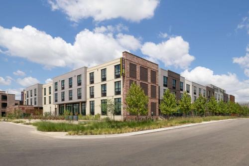 Holly Hotel | Home2 Suites By Hilton East Austin - near Downtown and UT