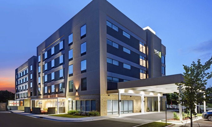 Northeast Raleigh Hotel | Home2 Suites by Hilton Raleigh North I-540