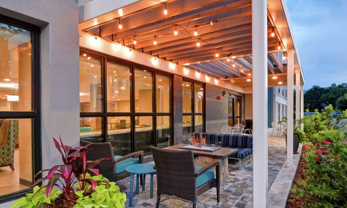 Ferry Pass Hotel | Home2 Suites by Hilton Pensacola I-10 at North Davis Hwy