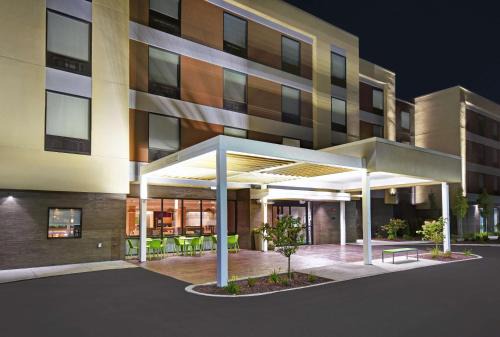 Utica Hotel | Home2 Suites By Hilton Utica, Ny