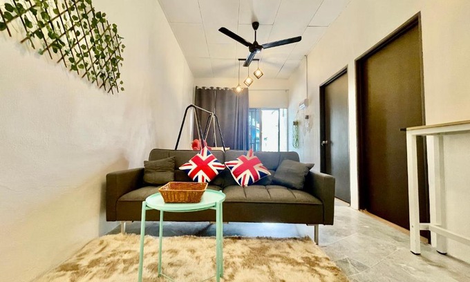 Central Seberang Perai House | Home41#4pax#Netflix#NearAeonAlma#BM#5kmtoIconicPoint