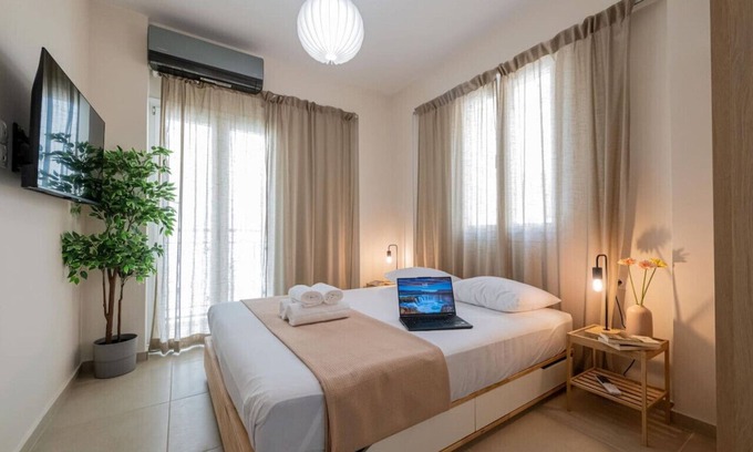 Kalamata Apartment | HomeEasy Apartments A1