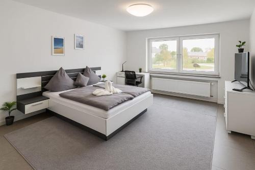 Huenfeld Apartment | Homefeld Moderne & ruhige Ferienwohnung in Hünfeld Nähe Bahnhof, mit Smart Tv & Parkplatz