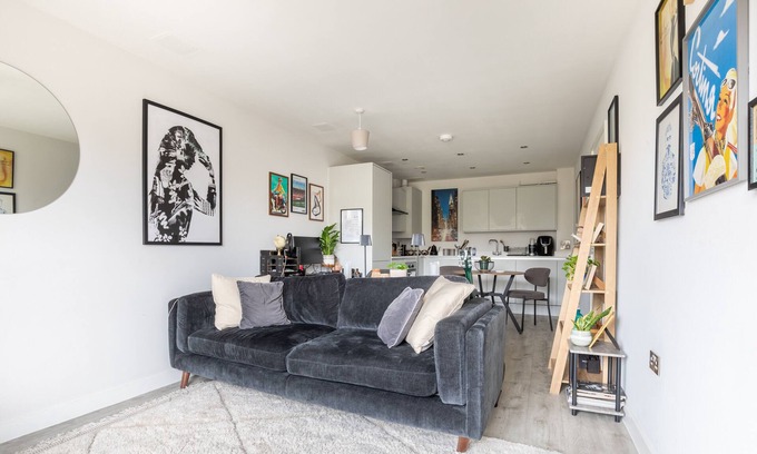 Bristol Floating Harbour Apartment | Homely 1BD Flat Close to Waterfront, Bristol