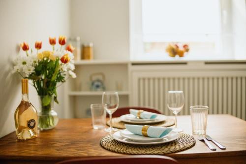 West Berlin Centre Apartment | Homely Berlin - Cozy Studio, Modern, Near Theater & Kurfürstendamm