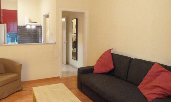 Chalcis Apartment | Homely & Spacious studio close to the Seafront