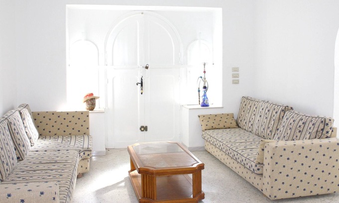Hiboun Villa | Homerez - 150 m away from the beach! Villa for 8 ppl. with sea view at Mahdia