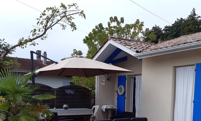 Taussat House | Homerez - 300 m away from the beach! House for 4 ppl. with garden at Lanton