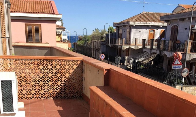 Stazzo Apartment | Homerez - 50 m away from the beach! Beautiful appartement for 4 ppl. at Acireale