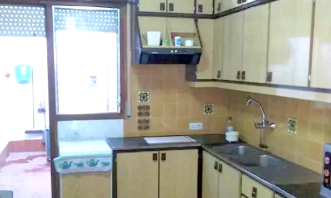 Gironella House | Homerez - Amazing house for 7 ppl. with terrace and balcony at Gironella