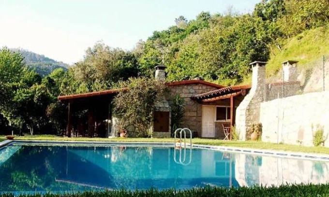 Canicada Villa | Homerez - Amazing villa for 4 ppl. with swimming-pool at Caniçada