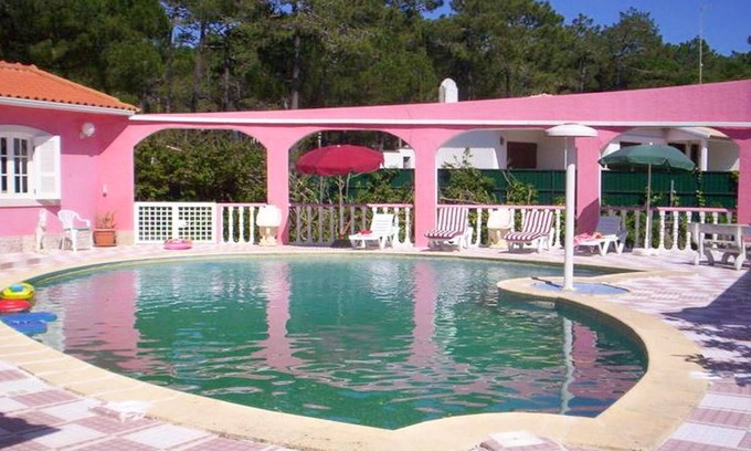 Monserrate Apartment | Homerez - Appartement 3 km away from the beach for 7 ppl. with shared pool