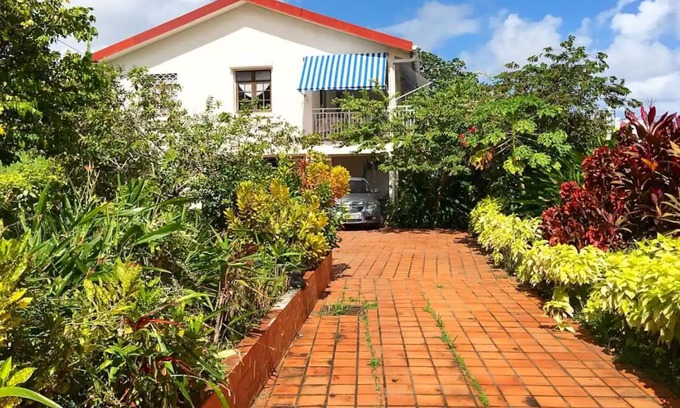 Le Francois Apartment | Homerez - Appartement 3 km away from the beach for 2 ppl. with swimming-pool