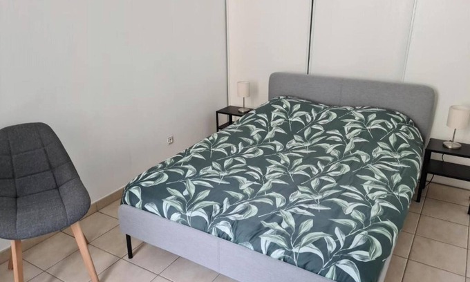 Beaugency Apartment | Homerez - Apt in historic Beaugency