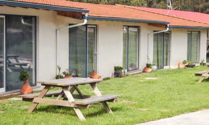 Burinhosa Apartment | Homerez - Apt. Pataias, garden and pool