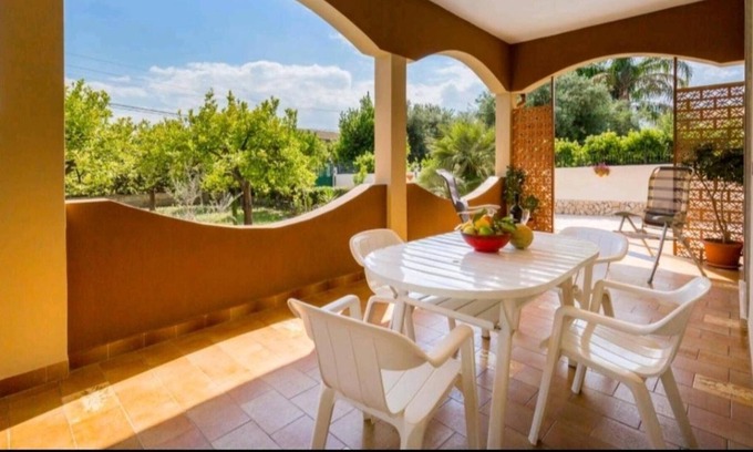 Gallina Apartment | Homerez - Beautiful apartment With sea view and garden