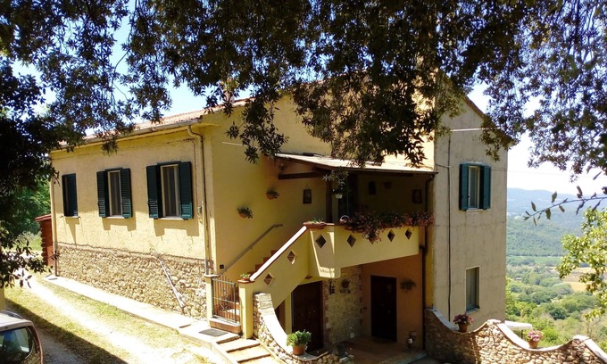 Stroncone Apartment | Homerez - Beautiful appartement for 4 ppl. with terrace at Coppe