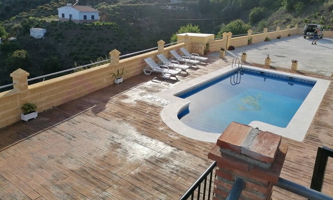 Almachar Villa | Homerez - Big villa 18 km away from the beach for 10 ppl. with swimming-pool
