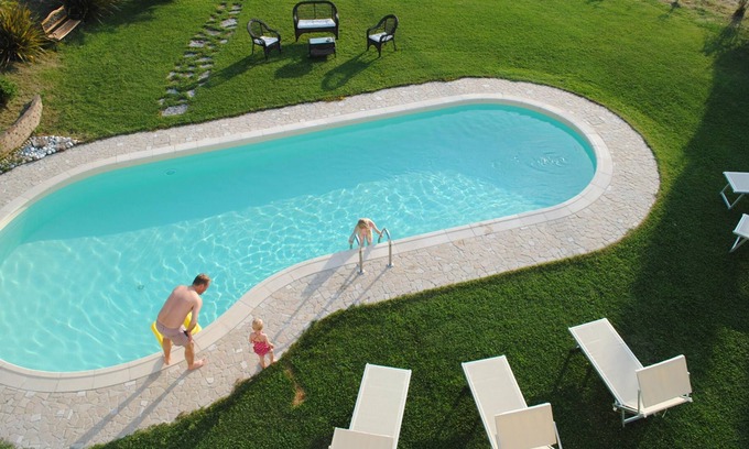 Montelabbate Villa | Homerez - Big villa 13 km away from the beach for 11 ppl. with swimming-pool