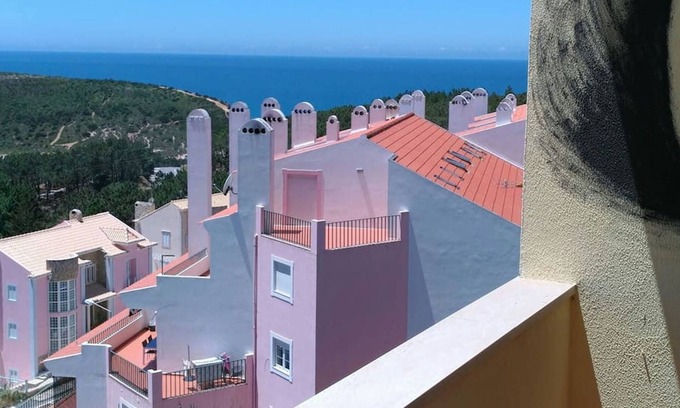 Barril de Cima Apartment | Homerez - Charming Apartment in Ericeira