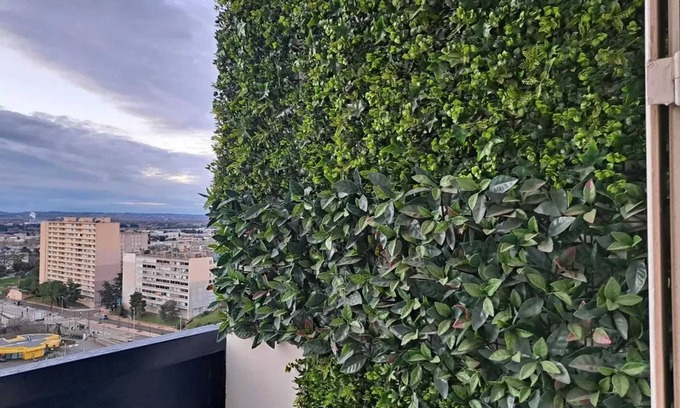 Nimes Apartment | Homerez - Charming Apt in Nîmes