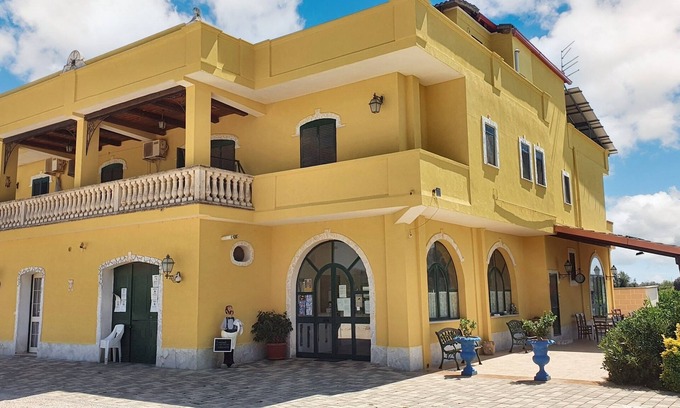 Lizzano House | Homerez - Charming Bungalow in Lizzano with Shared Pool