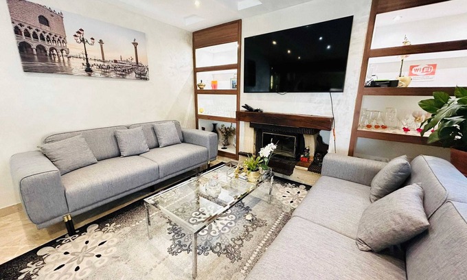 Annemasse House | Homerez - Charming house in Annemasse with private garden