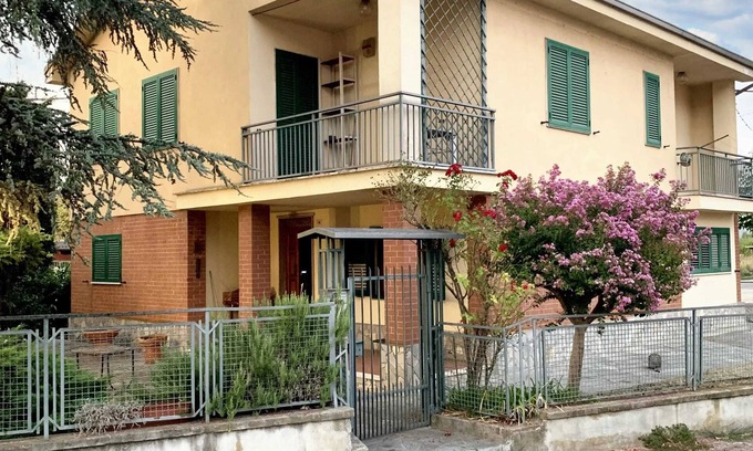 Costigliole d'Asti House | Homerez - Charming house in Motta with terrace and fenced garden.