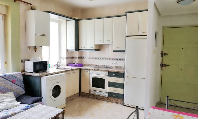 Leon Apartment | Homerez - Cosy apartment with jacuzzi in León, 60 m²