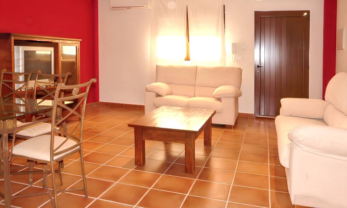 Villamiel House | Homerez - Cozy house in Villamiel with mountain view