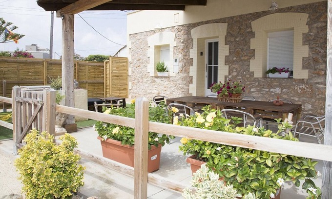 Camarles House | Homerez - House 5 km away from the beach for 6 ppl. with garden at Camarles