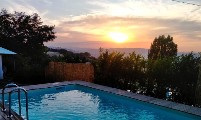 Montelabbate House | Homerez - House for 3 ppl. with shared pool, sea view and garden at Montelabbate