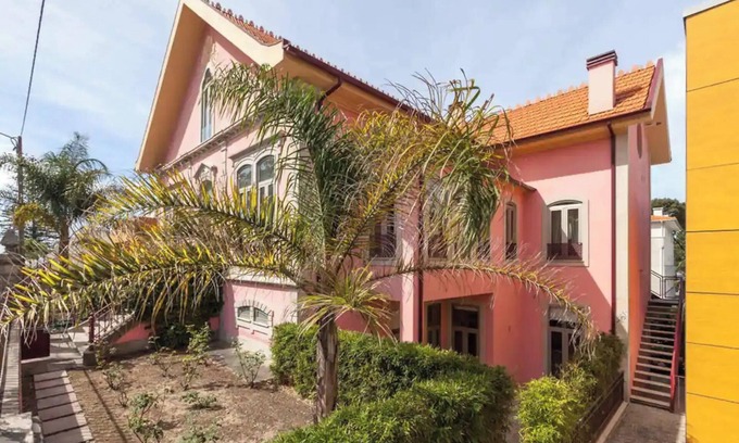 Caminha House | Homerez - House in Moledo, sea view.