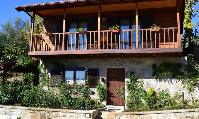 Molares House | Homerez - House for 5 ppl. with terrace and balcony at Celorico de Basto