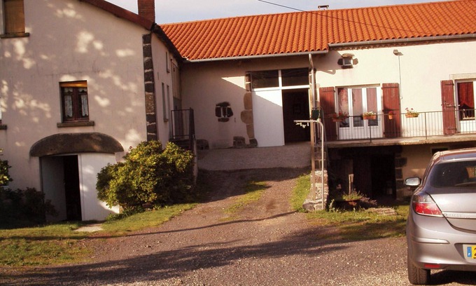 Landos House | Homerez - House with 3 bedrooms in Landos with mountain view