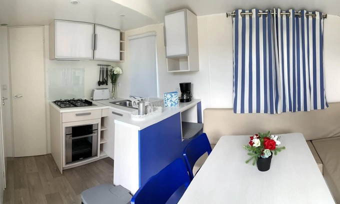 Mozelos House | Homerez - Nice bungalow for 4 ppl. with terrace at São Félix da Marinha