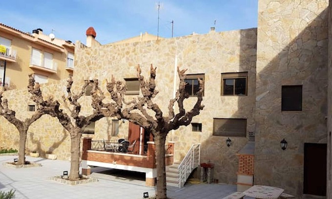 Maspujols Apartment | Homerez - Nice appartement 17 km away from the beach for 4 ppl. at Maspujols