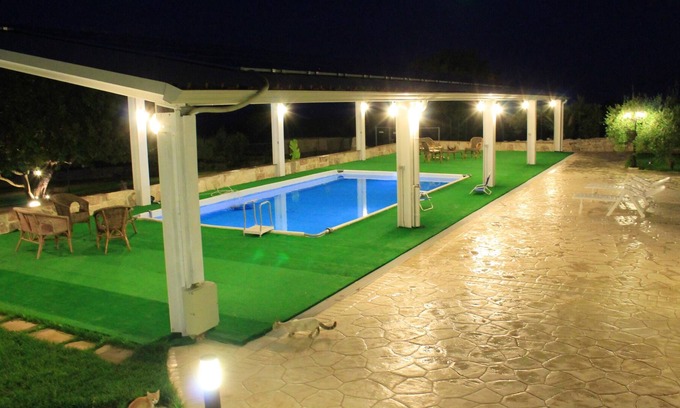 Casa Papa Apartment | Homerez - Nice appartement for 4 ppl. with shared pool and terrace at Modica