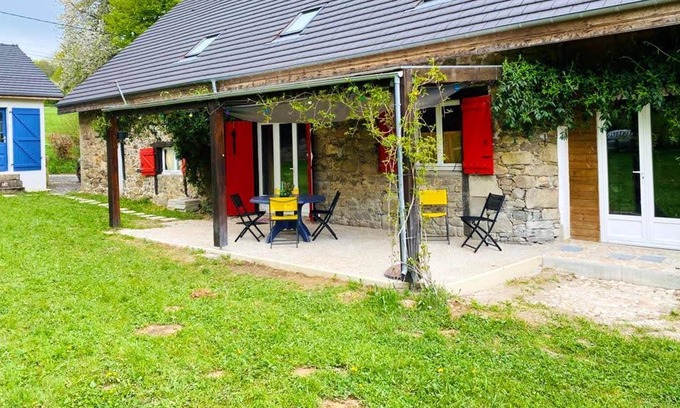 Orgnac-sur-Vezere Apartment | Homerez - Nice appartement for 6 ppl. with garden at Orgnac-sur-Vézère