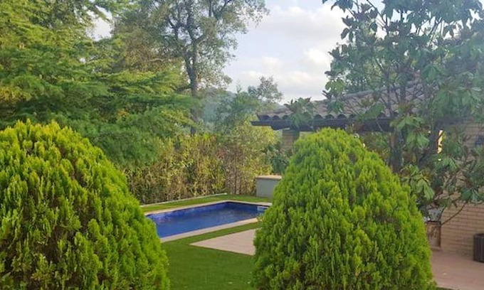 Caldes de Malavella Villa | Homerez - Spacious villa for 8 ppl. with swimming-pool at Can Carbonell