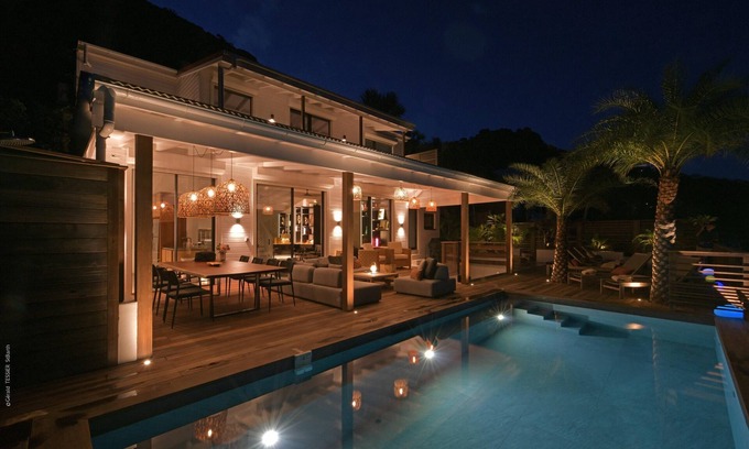 Anse des Cayes Villa | Homerez - Villa near Anse des Cayes