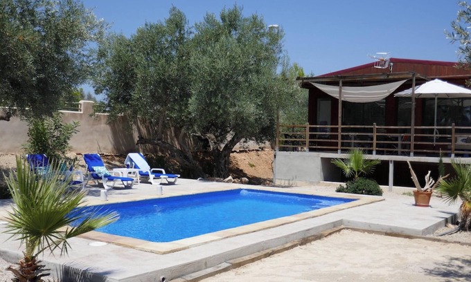 L'Ampolla Villa | Homerez - Villa with private pool