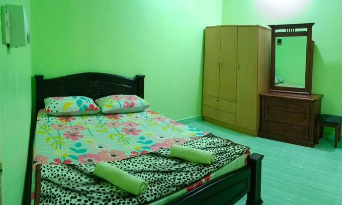 Kota Kinabalu Apartment | Homestay Bajet KK UA1 Ground Floor 3 Rooms 1 Aircond