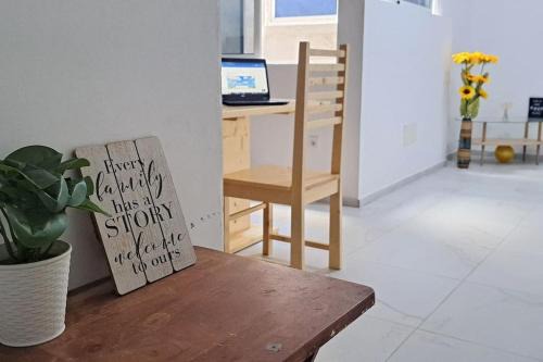 Vila do Maio House | Homestay In Maio - Room for Ladies, Couples & Families only, please