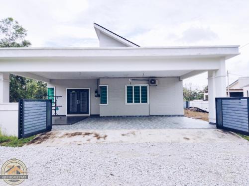 Kuantan House | Homestay Kuantan Banglo Kempadang - Air Conditioner For Each Room #Musslim Only#