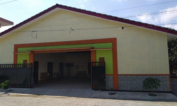 Madurejo House | Homestay Pak min Jlatren