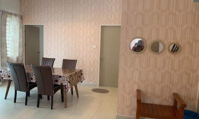 Sandakan House | Homestay Teratak Kasih Astana height