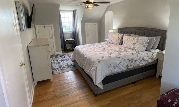 Mount Vernon House | Hometown charm, family friendly campus living